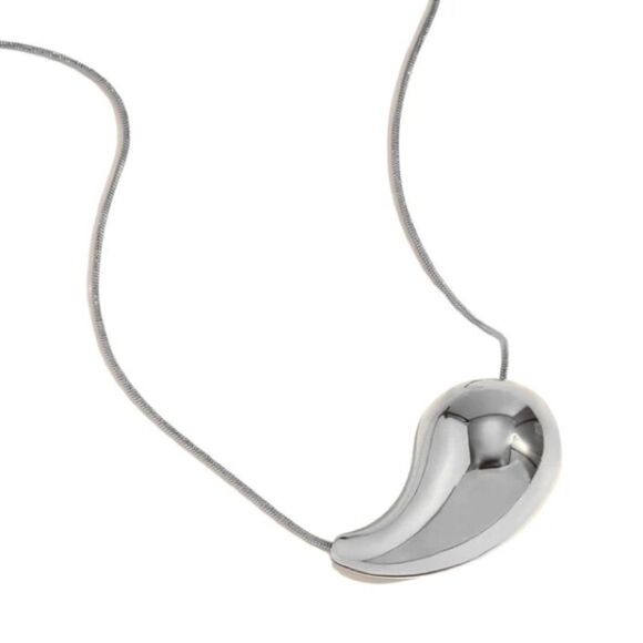 Silver Teardrop Pendant Necklace - Picture 3 of 13